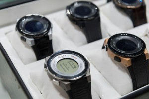 Designer Kenneth Cole präsentiert mit  Kenneth Cole Connect eine modische Smartwatch