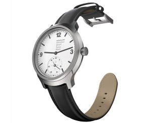 Schweizer Uhrenhersteller Mondaine präsentiert Helevetica No.1 Horological Smartwatch