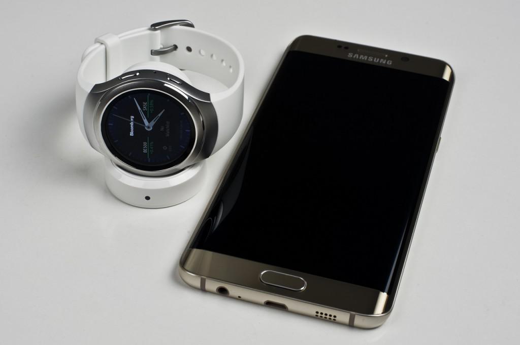 Samsung Gear S2 und Galaxy S6 edge+