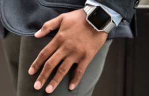 Erste Informationen zur Fitbit Smartwatch sickern durch