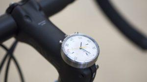 Das Wearable Moskito aus der Schweiz ist gleichzeitig Smartwatch und Fahrrad-Tacho