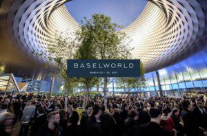 Nach dem MWC ist vor der Baselworld: Wie smart wird die Uhrenmesse?