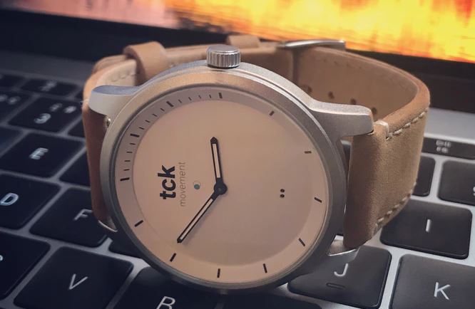 TK Movement Vollansicht Hybrid Smartwatch