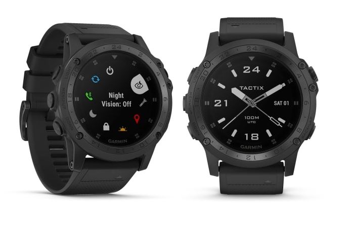 Garmin tactix Charlie seitliche Ansicht Fitness Uhr