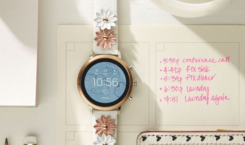 Fossil Venture HR Damen Smartwatch liegt neben Terminkalender