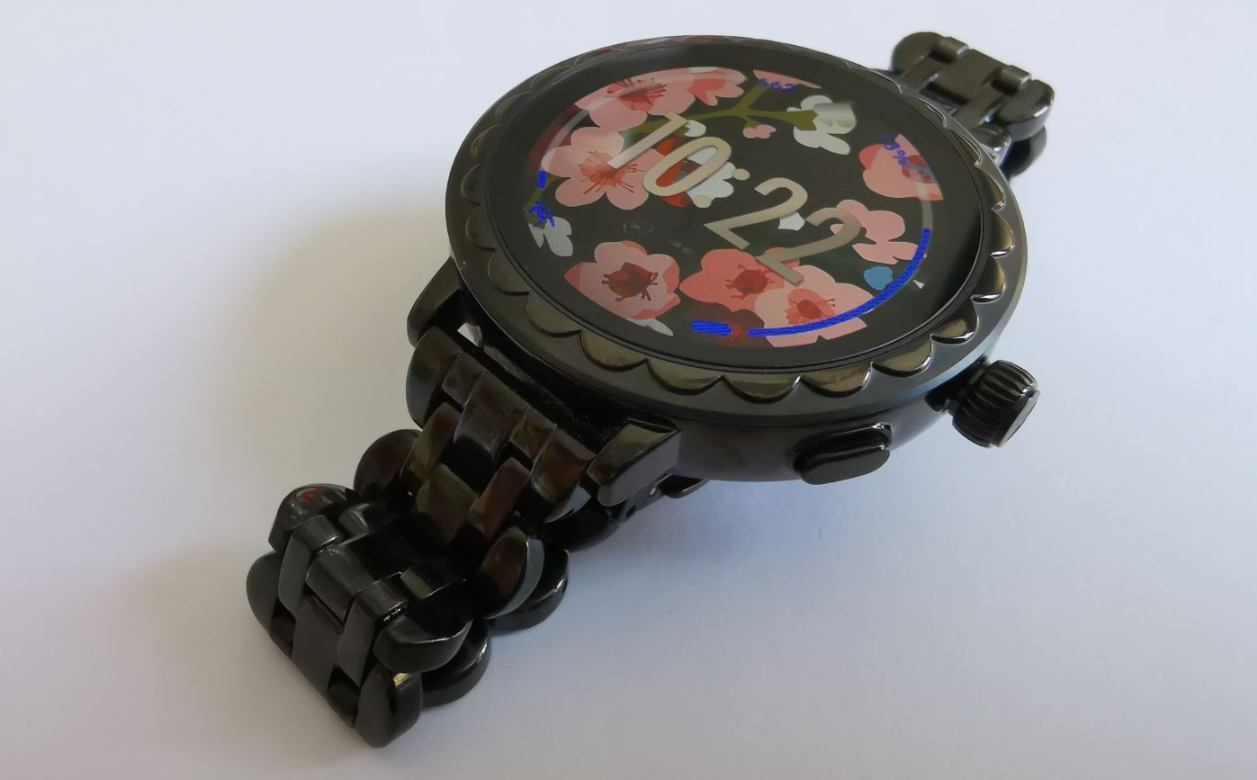 kate spade scallop 2 smartwatch test vollansicht