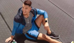 Fitbit Versa 3: Dritte Generation wird noch cleverer und sportlicher