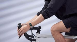 Vielseitiger Fitness Tracker Asus VivoWatch 5 Aero vorgestellt