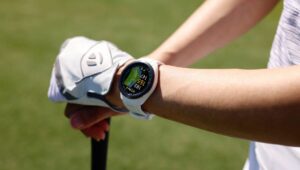 Neue Golferuhr Garmin Approach S70 kommt in zwei Größen